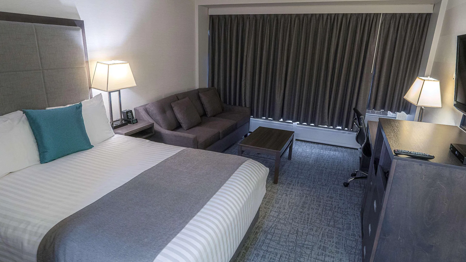 Best Western Plus Sands Vancouver Hotel