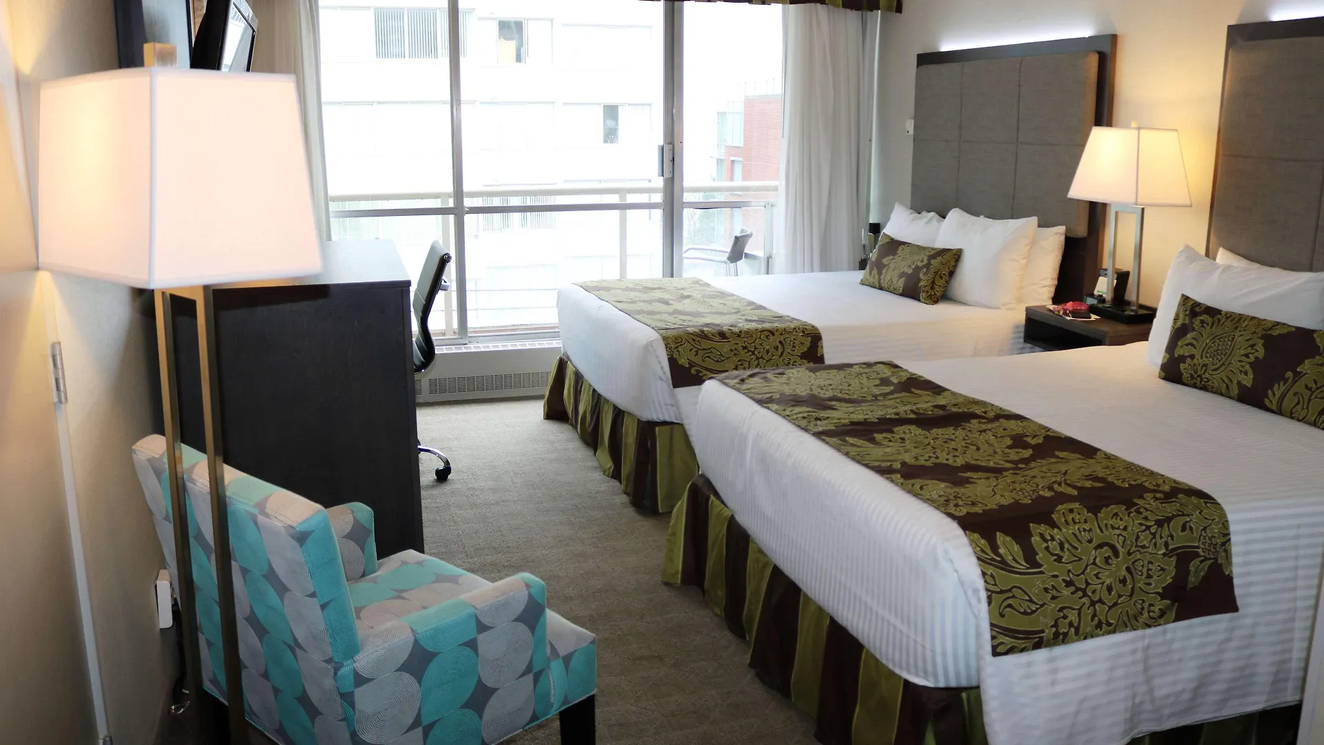 Best Western Plus Sands Vancouver Hotel