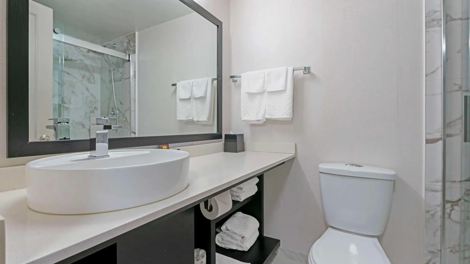 Best Western Plus Sands Vancouver